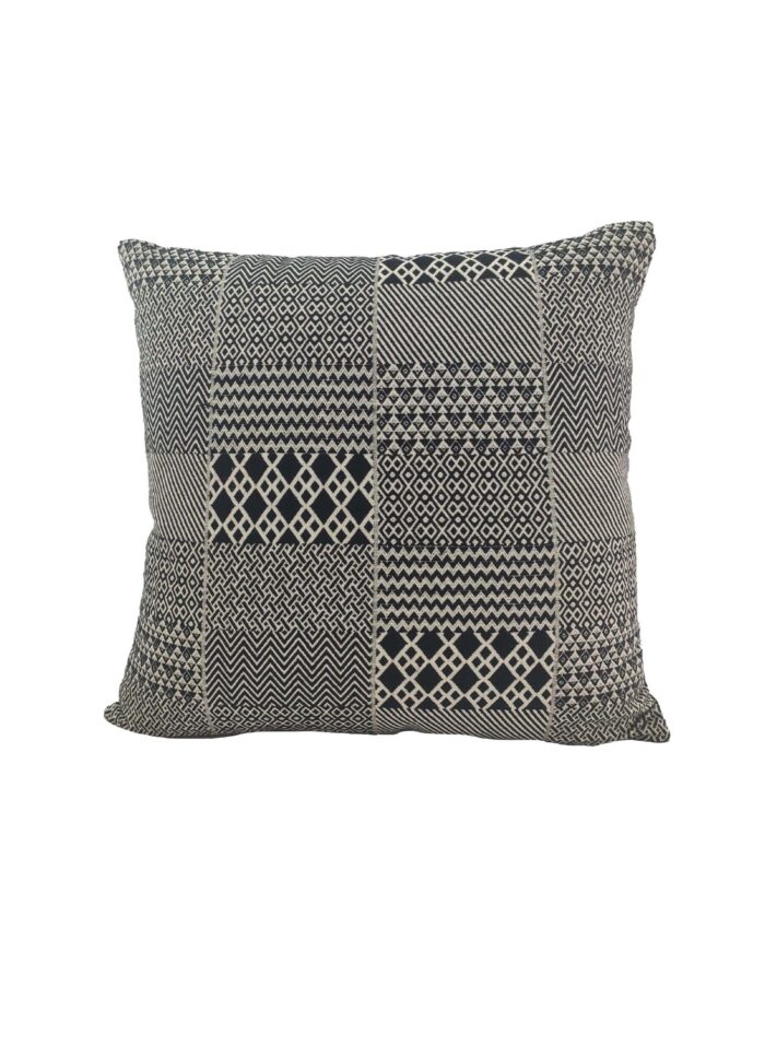 ⁦Black & White Cotton Cushion Cover - CS 130 (45x45cm)⁩ - الصورة ⁦1⁩