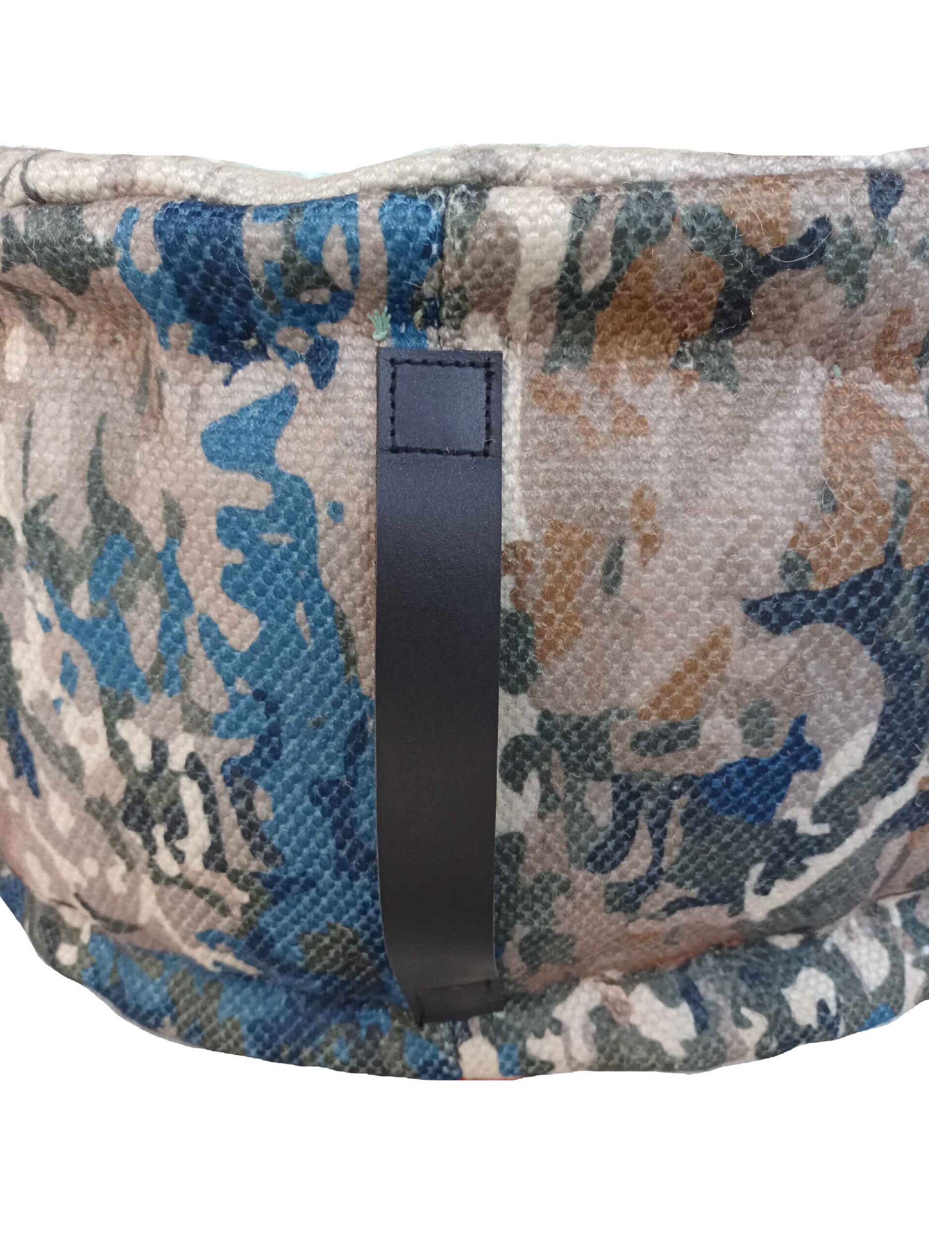 02-scaled-1.jpg Multi Color Polyester Pouf with Leather Handle - PF 030 (50x50x30cm) - الصورة 2