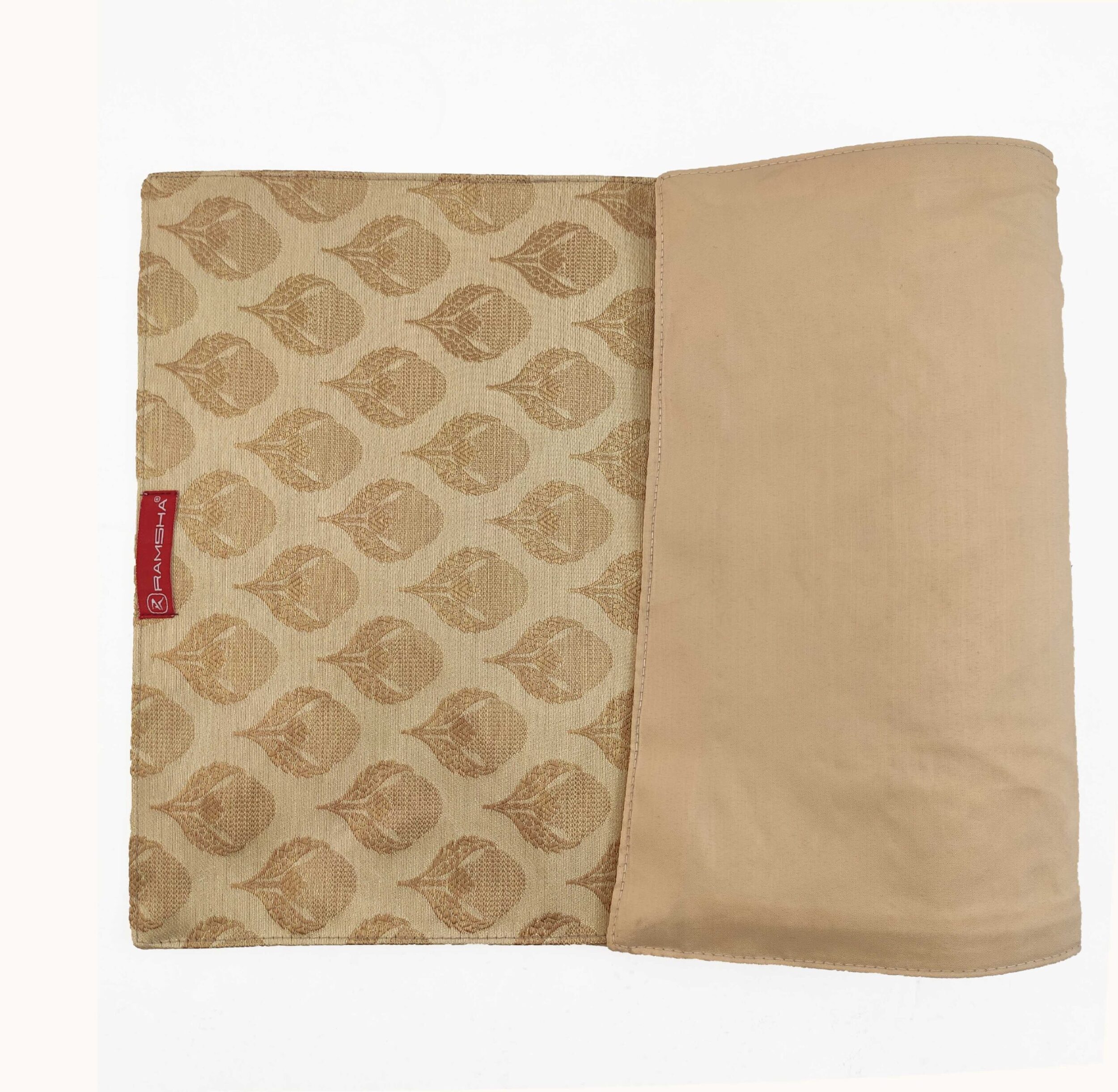 IMG_20211209_143609-scaled-1.jpg Natural and Gold Polyester Decor Placemat - PM 024 (30x44cm) - Image 6