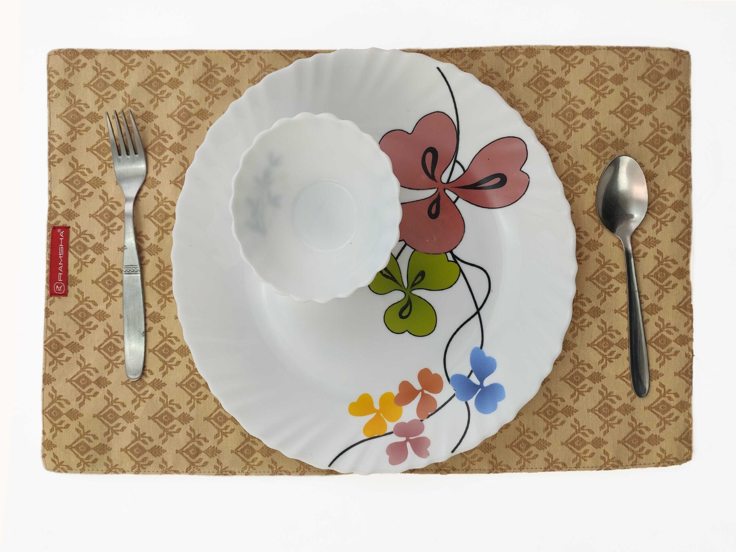 IMG_20211209_143812-scaled-1.jpg Natural and Gold Polyester Placemat - PM 023 (30x44cm) - Image 2