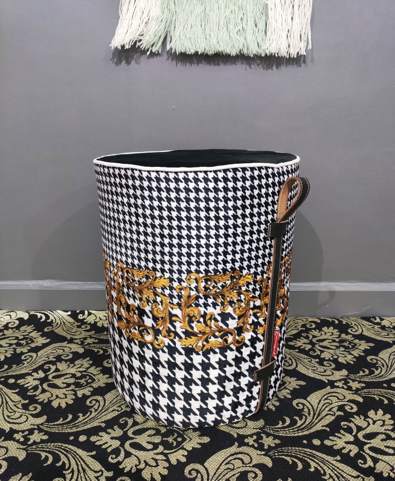 IMG_20220101_170830.jpg Black and White Home Decor Polyester Velvet Pouf - PF 025 (40x40x50cm) - الصورة 5