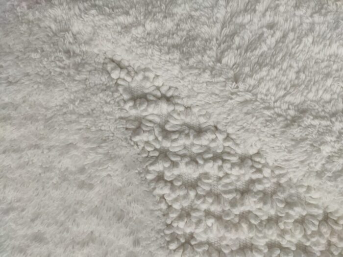 Bleach White Non-Slip Fluffy Soft Cotton Bathmat - BT 008 (60x90cm) - Image 4