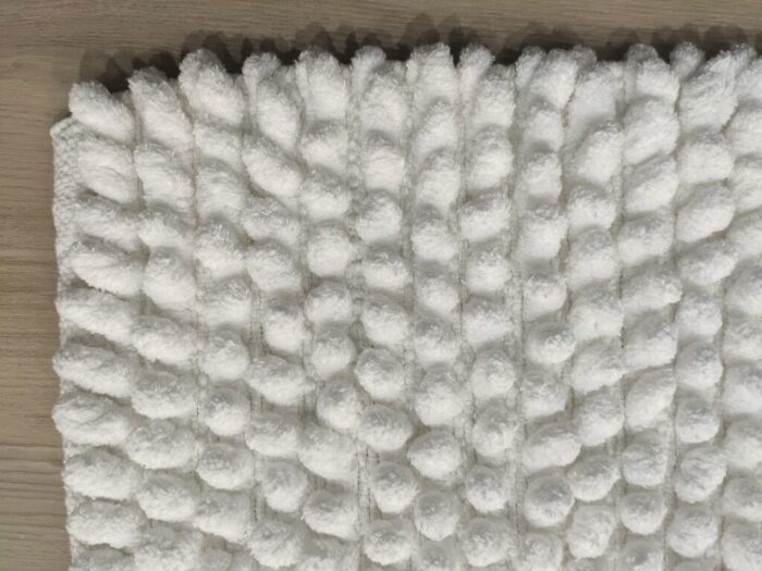 Bleach White Non-Slip Fluffy Soft Cotton Bathmat - BT 007 (60x90cm) - Image 4