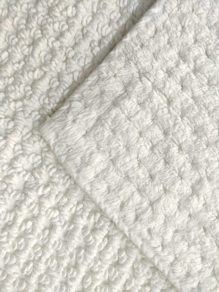 Bleach White Non-Slip Fluffy Soft Cotton Bathmat - BT 005 (60x90cm) - Image 3