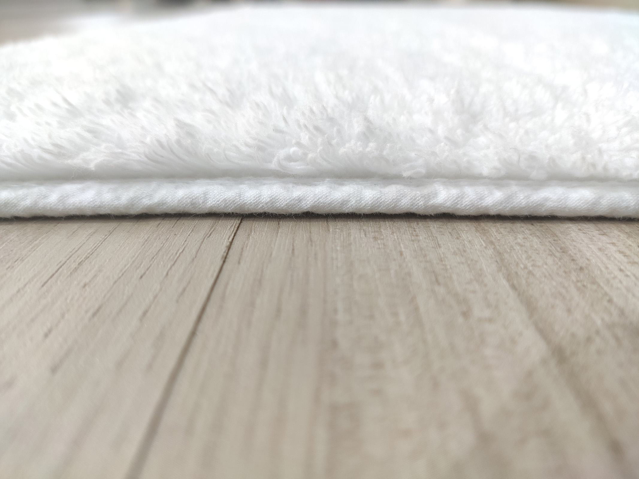 IMG_20220113_160438-1.jpg White Color Handmade Bathmat - BT 010 (60x90cm) - Image 4