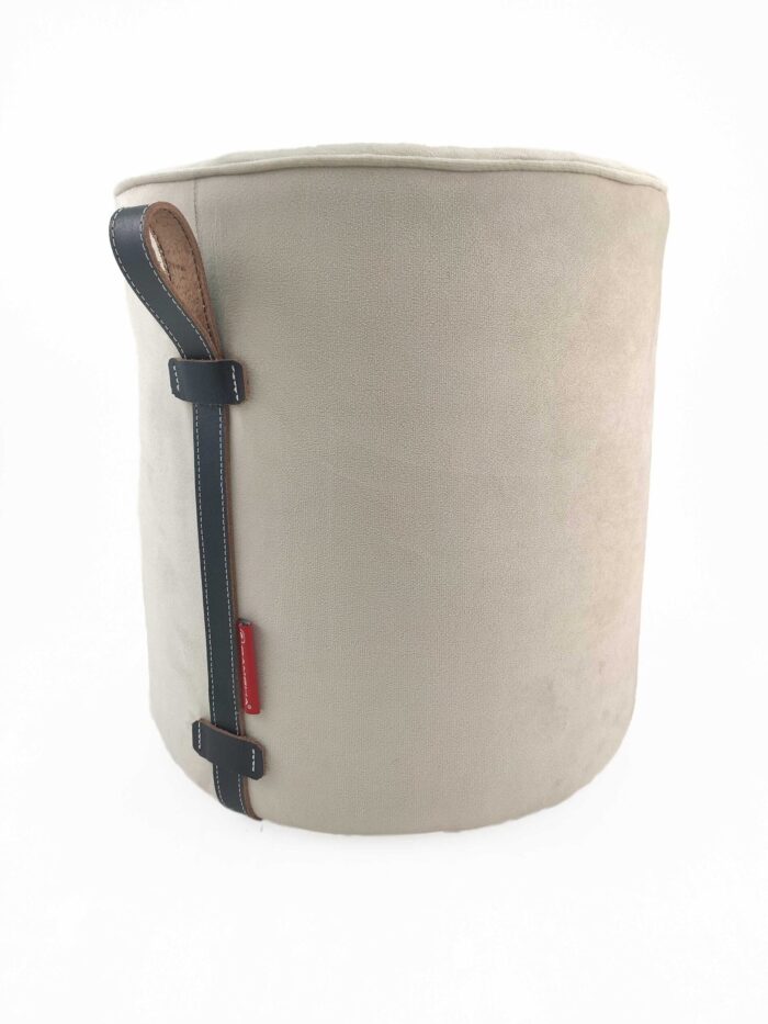 ⁦Cream Color Living Room Pouf with Handle - PF 023 (40x40x40cm)⁩ - الصورة ⁦2⁩