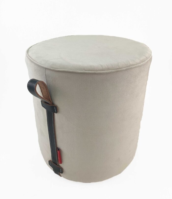 ⁦Cream Color Living Room Pouf with Handle - PF 023 (40x40x40cm)⁩ - الصورة ⁦1⁩