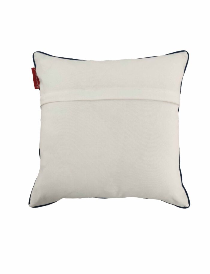 ⁦Blue and White Polyester Cushion Cover for Playroom and Living Room - CS 113 (45x45cm)⁩ - الصورة ⁦4⁩
