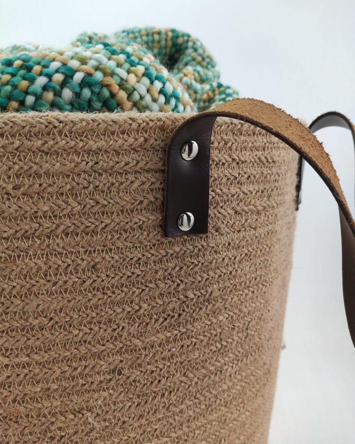 ⁦Natural & White Handmade Jute & Cotton Basket - BS 020 (40Dx50Hcm)⁩ - الصورة ⁦3⁩