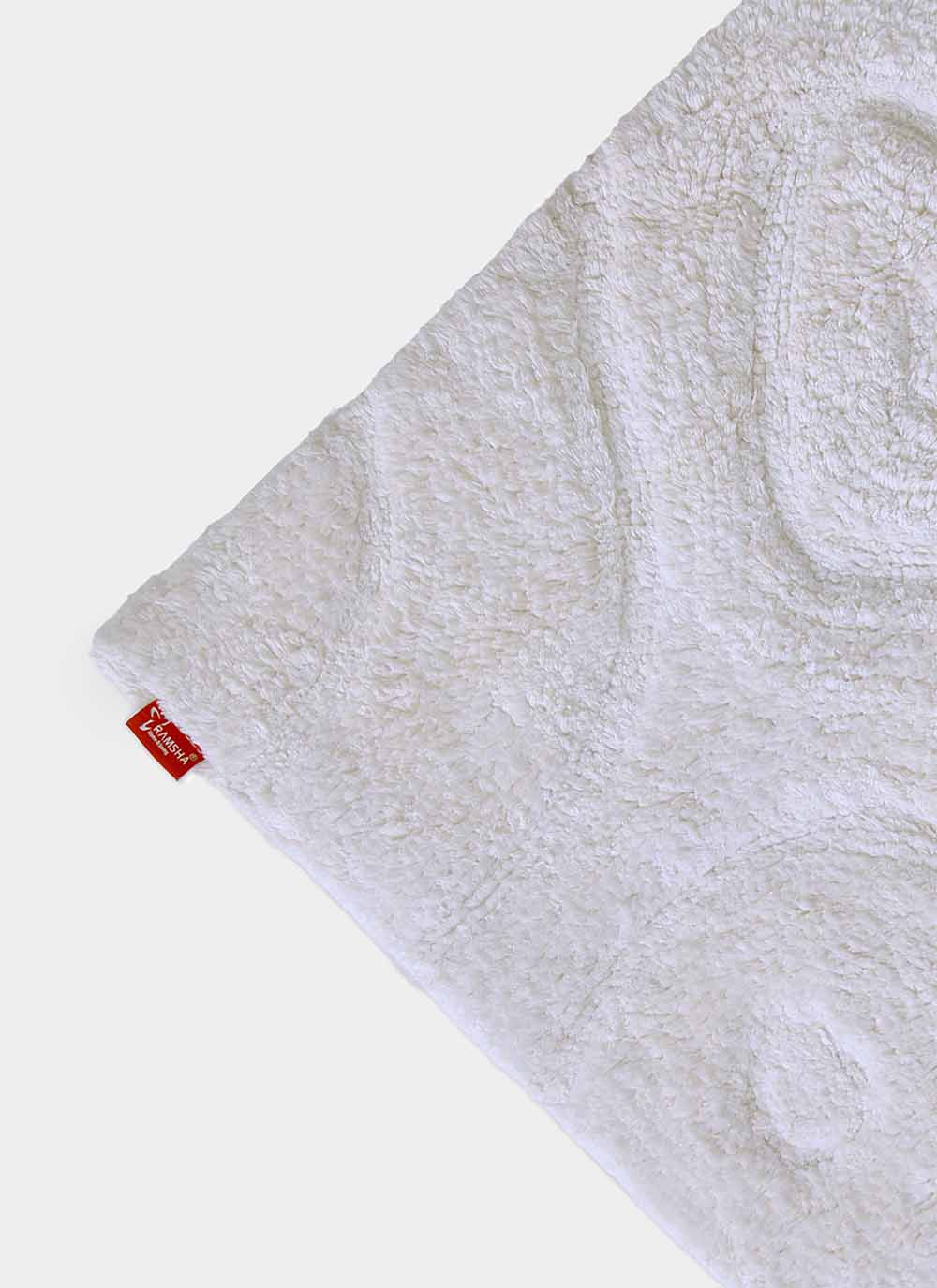 Ramsha-Carpet-Bathmat-BM-012-3-1.jpg Beautiful Bleach White Soft Cotton Bathmat - BM 012 (50x80cm) - الصورة 2