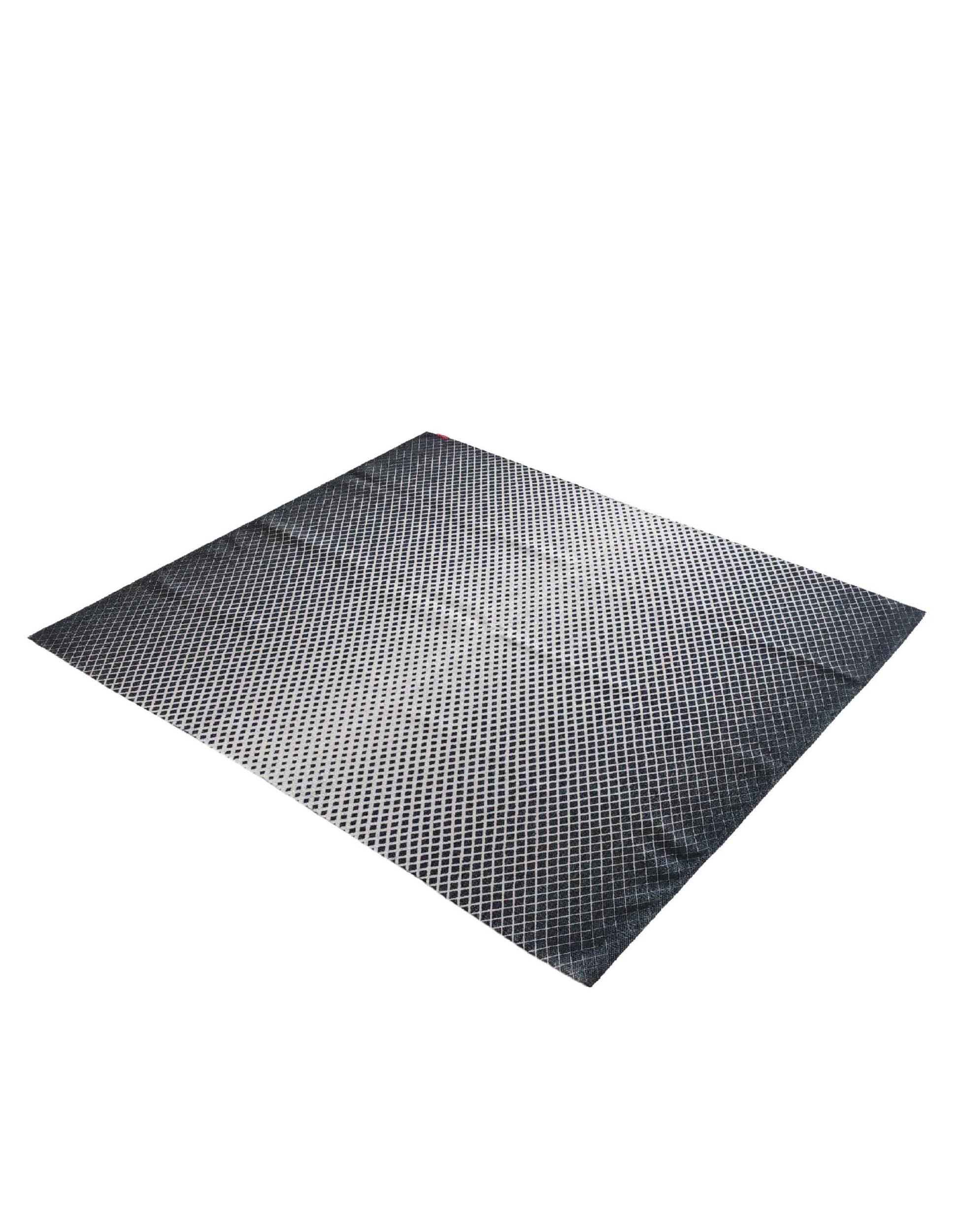 Elegant Black & White Digital Printed Decor Rug DD 007 (140x200cm) for Modern Interiors by Ramsha Home Elegant 140x200cm digital printed rug, DD 007, featuring a sophisticated black and white design perfect for modern decor by Ramsha Home.