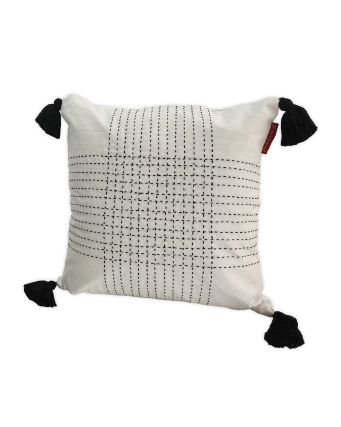 ⁦White & Blue Color Cotton Cushion with Filler for Couch, Sofa, Floor - CS 192 (45x45cm)⁩ - الصورة ⁦2⁩