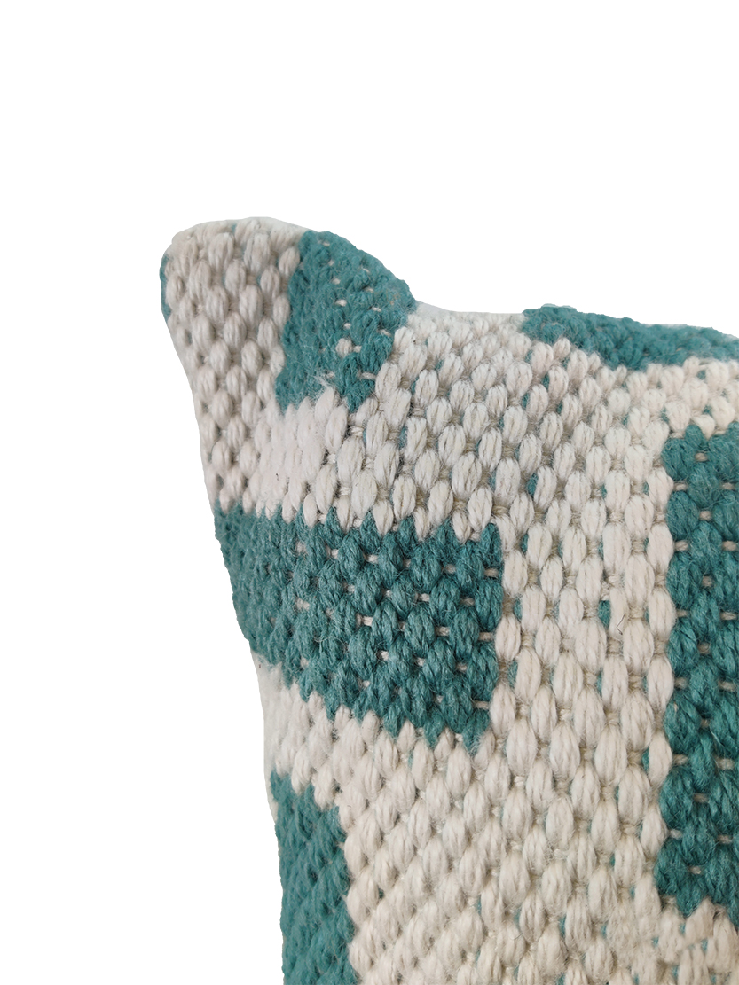 244E Light Blue & Cream Polyester Cushion with Filler for Hallway, Office - CS 256 (30x50cm) - الصورة 3