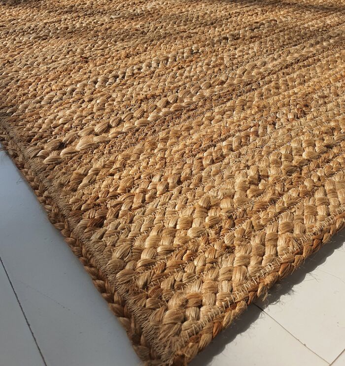 Handmade braided jute floor rug BR 021 (250x350cm)