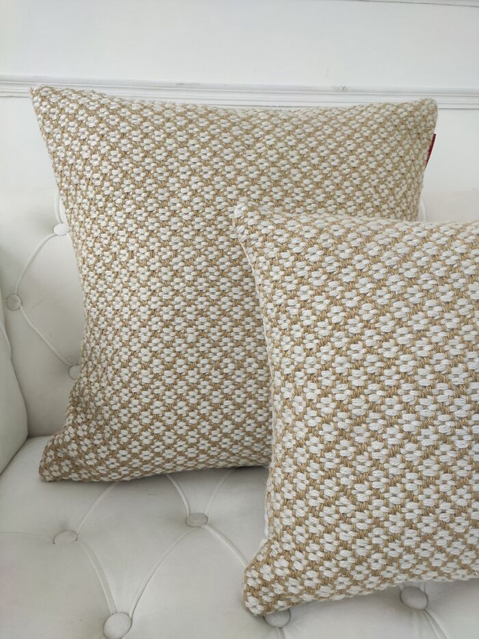 Polyester cushion with filler CS-250 in modern woven design, 45x45cm, for a vibrant playroom by Ramsha Home.