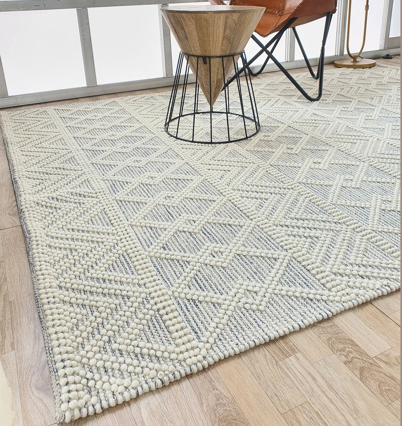 Intricate Design Handwoven Natural White Color Home Decor Rug - SRN 021 (200x300cm) by Ramsha Home Contemporary natural white color home decor woven rug - SRN 021 (200x300cm) by Ramsha Home