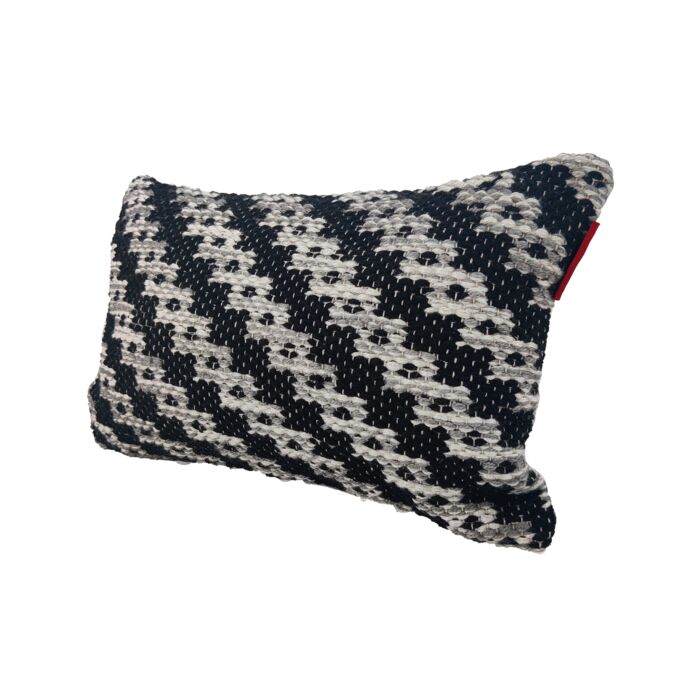 ⁦Black & White Color Polyester Cushion with Filler for Living Room, Bed, Playroom - CS 257 (30x50cm)⁩ - الصورة ⁦2⁩