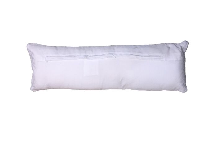 Artisanal cushion CS-250, embroidery detail