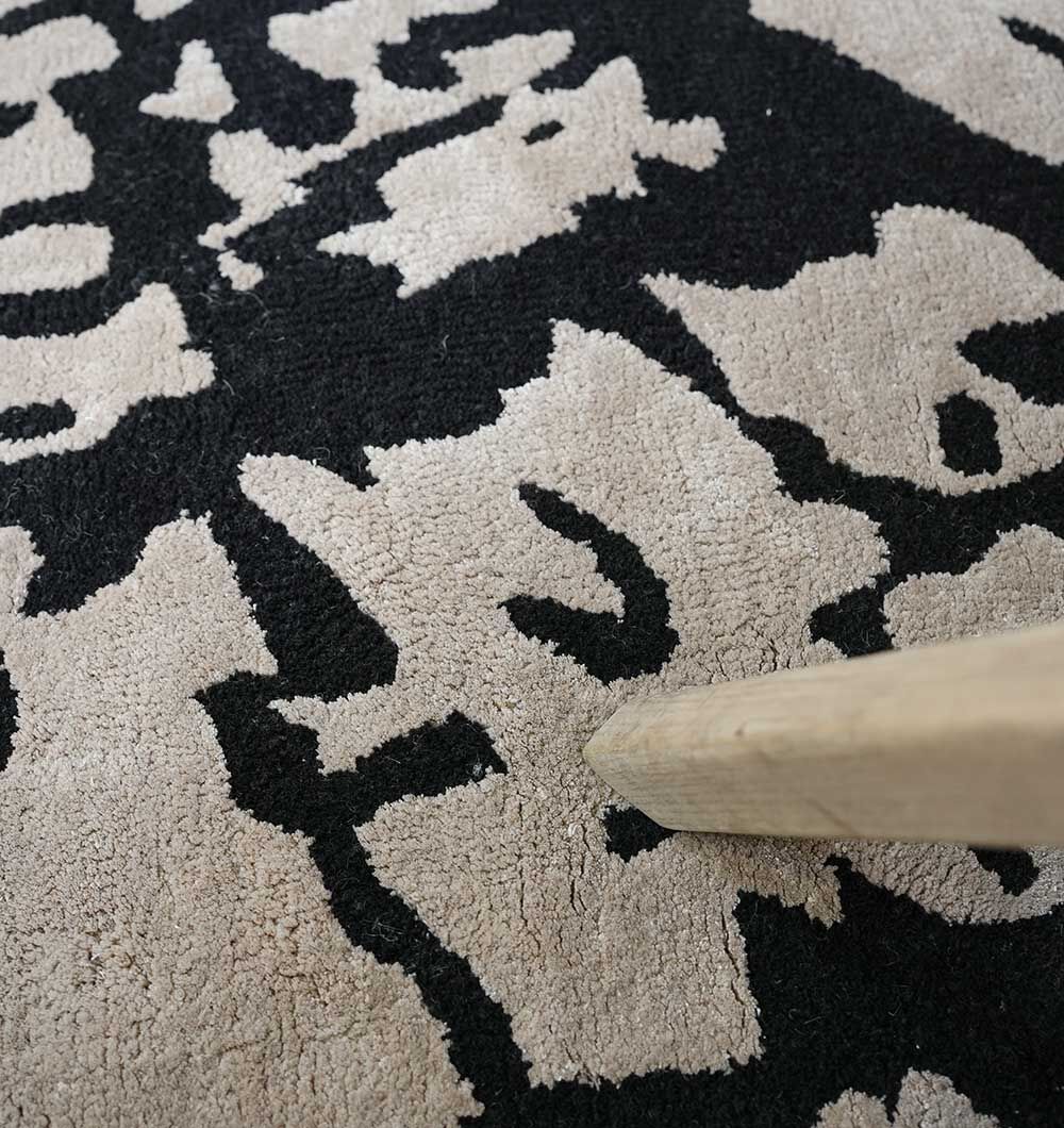 Handmade Large Dubai Rug | Best Tufted Living Room Carpet UAE Handmade Dubai carpet, large tufted rug for living room, modern rugs UAE