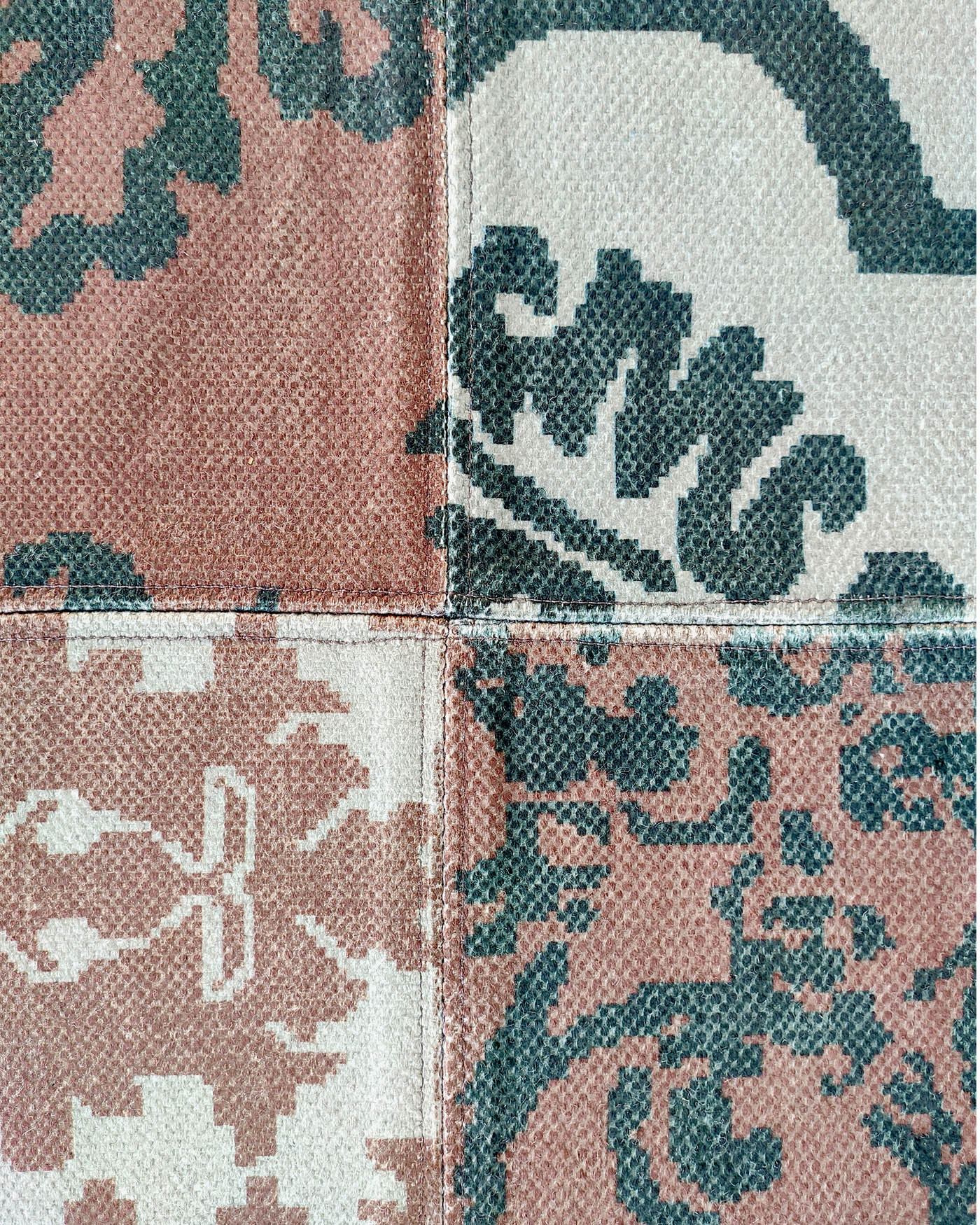 Chic Home Decor Digital Printed Rug DD 023 (190x280cm) with Modern Design by Ramsha Home Chic 190x280cm digital printed rug, DD 023, with a modern design ideal for contemporary home interiors by Ramsha Home.