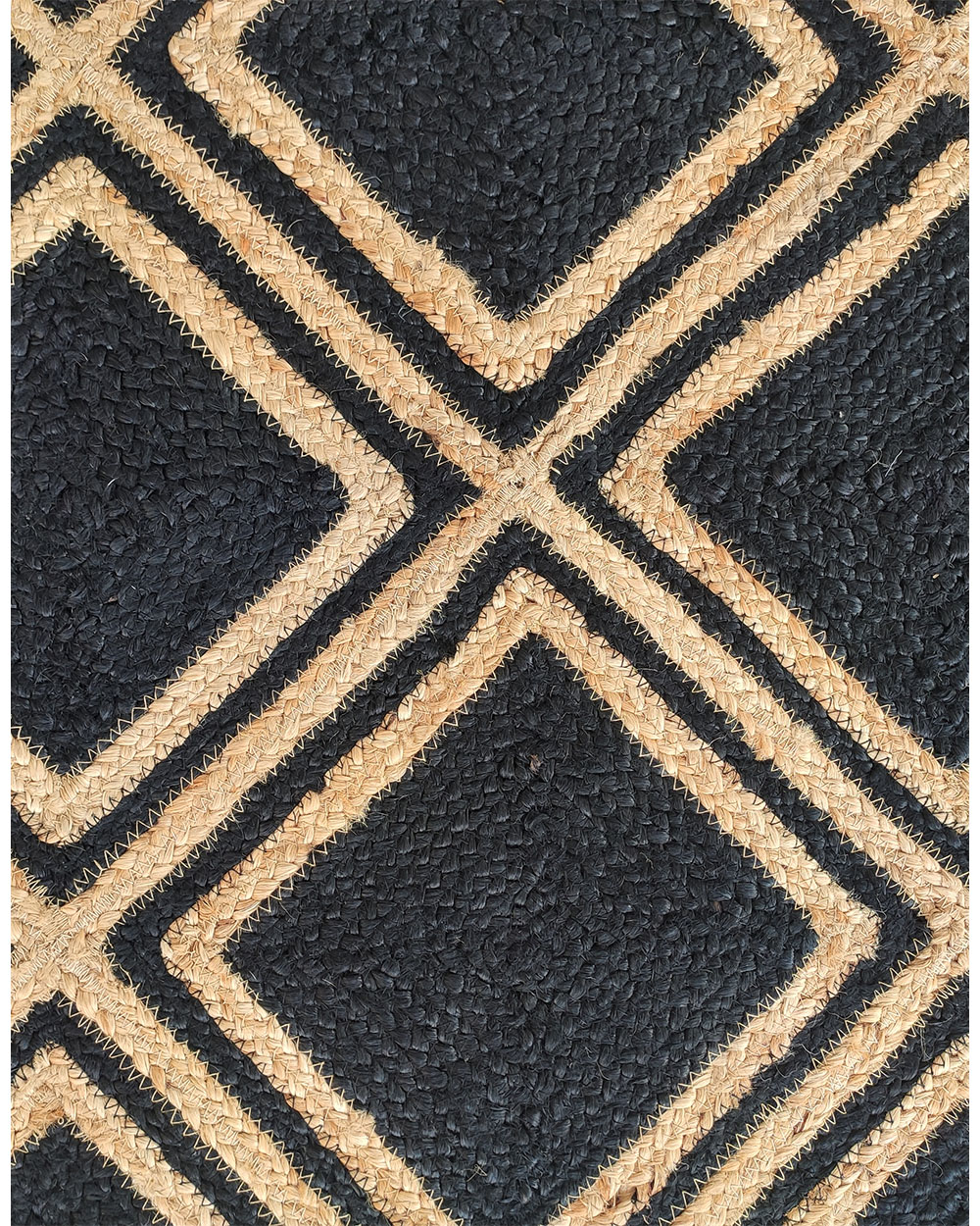 IMG_20221109_103019.jpg Luxurious Handmade Black & Bleach Color Jute Floor Braided Rug for Dining Room Decor - BR 038 (120x200cm) - الصورة 3