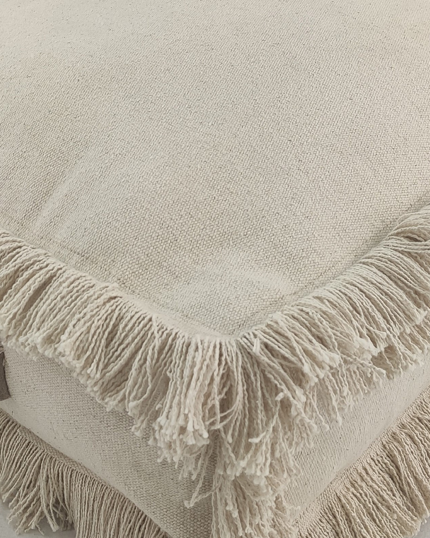 Light beige cotton pouf with handle PF-086 50X50X15cm By Ramsha Home Light beige cotton pouf with handle PF-086 for living room decor By Ramsha Home