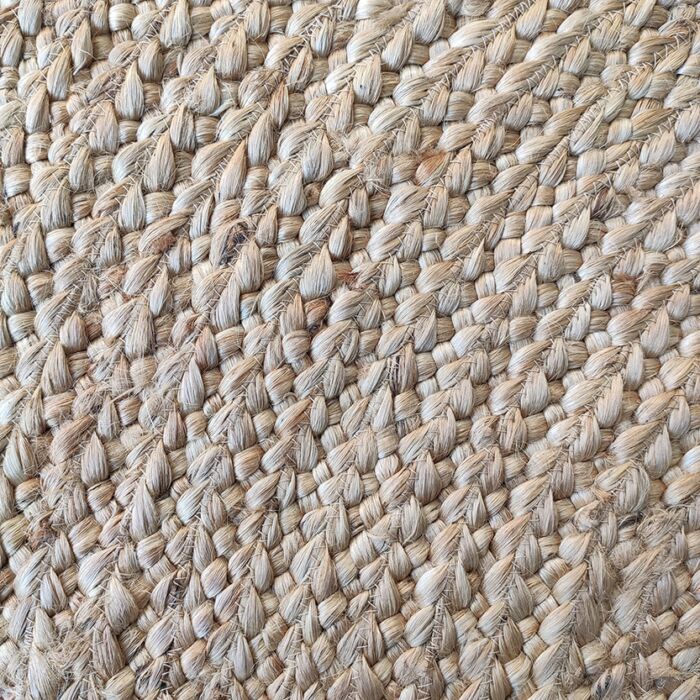 ⁦Stunning Handmade Jute Round Braided Rug - BR 055 (200cm)⁩ - الصورة ⁦2⁩