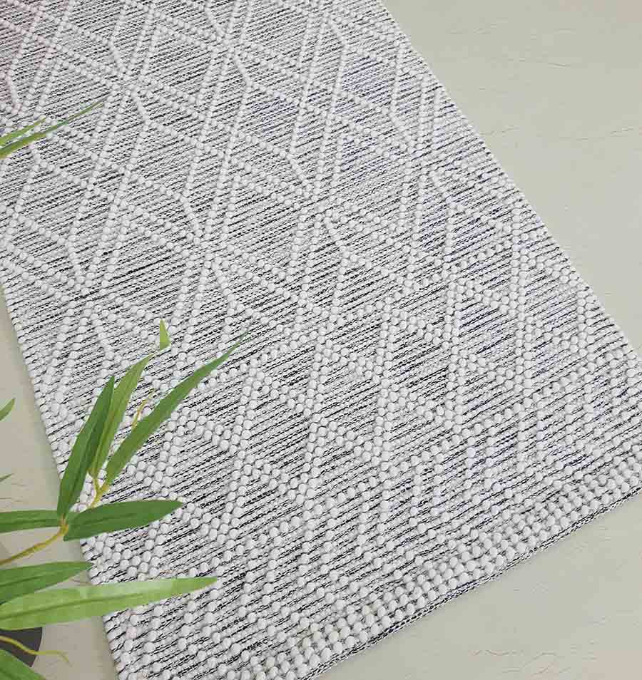 Natural White Color Woven Rug - SRN 019 (80X200cm) by Ramsha Home Natural white color woven rug - SRN 019 (80X200cm) by Ramsha Home