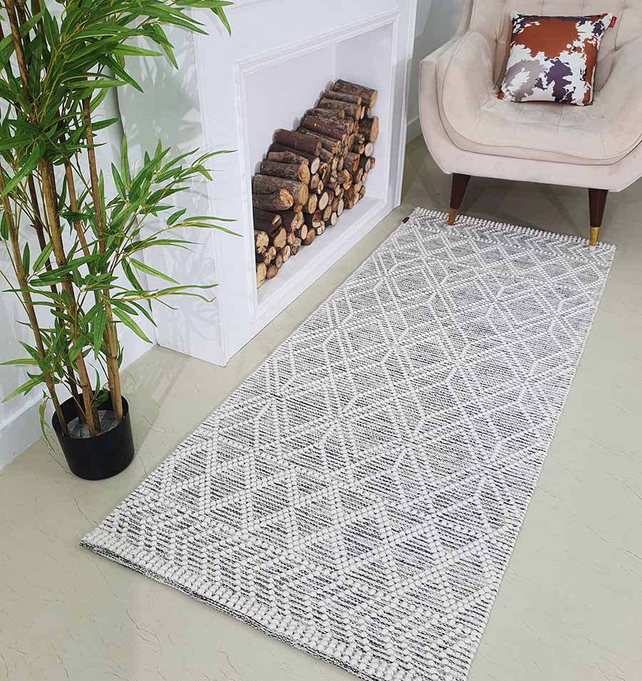 Contemporary Natural White Color Woven Rug - SRN 019 (80X200cm) by Ramsha Home Versatile woven rug in natural white color - SRN 019 (80X200cm) by Ramsha Home