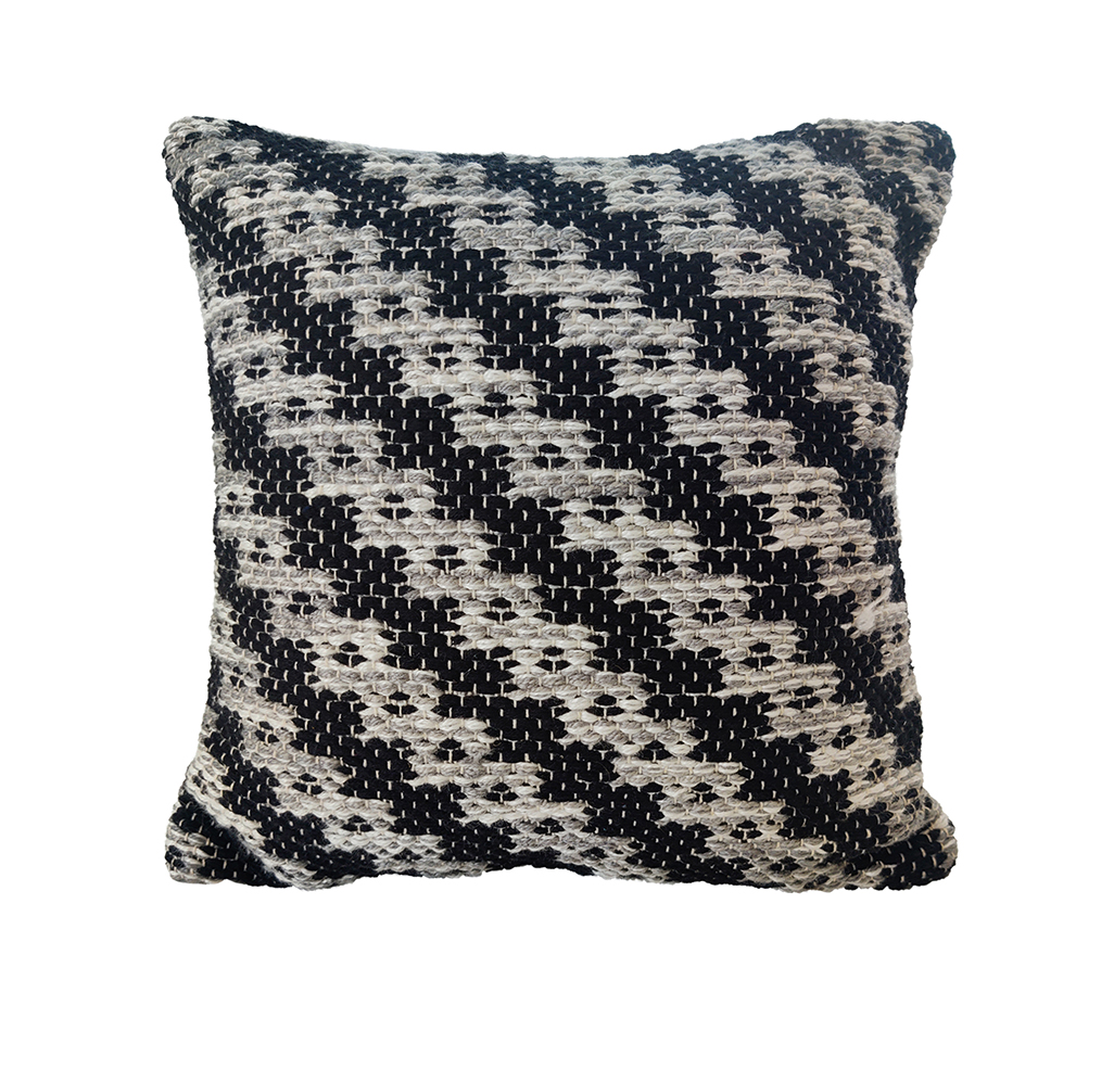 ygh546y5 Black & White Color Polyester Cushion with Filler for Living Room, Bed, Playroom - CS 257 (45x45cm) - Image 1