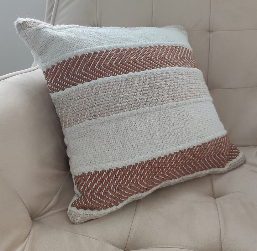 Square Polyester Cushion with Filler in Multicolor (40X40cm) Square Polyester Cushion with Filler (40X40cm)
