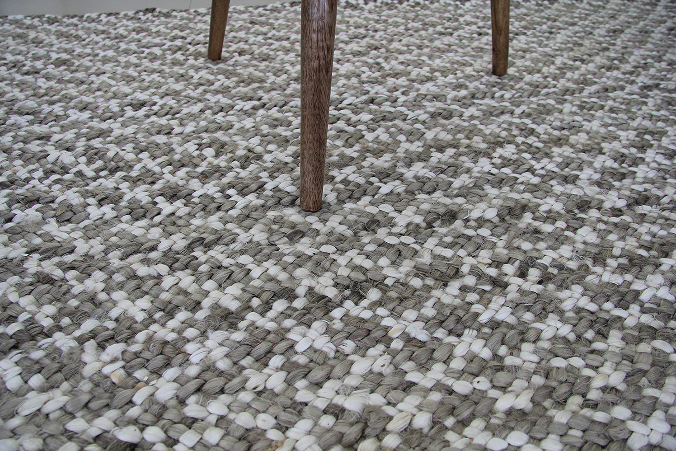 Reversible Crochet Rug with Timeless Appeal for Home Reversible Crochet Rug with Timeless Appeal