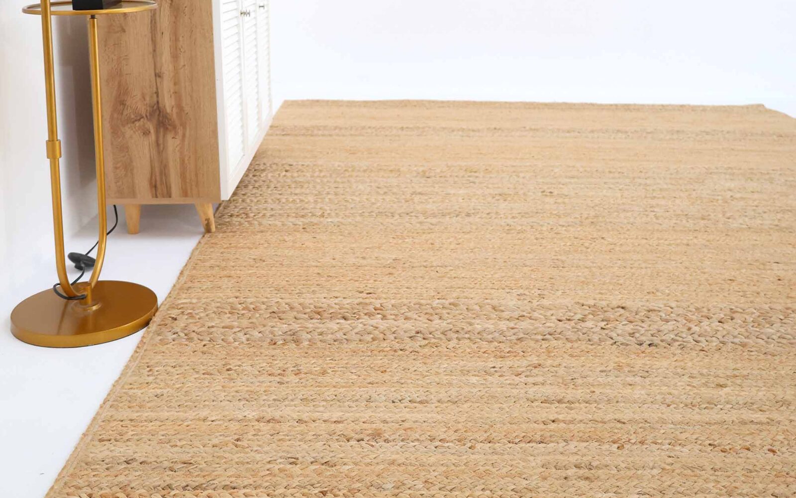 br-071(4) Handmade jute rugs – rustic beauty meets modern design.