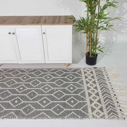 Lateral View of Elegant Black and Natural Wool and Cotton Rug SRN-018 - Ramsha Home