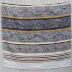 Chic multi-color home decor throw with vibrant colors - TAL-048 125X150cm by Ramsha Home