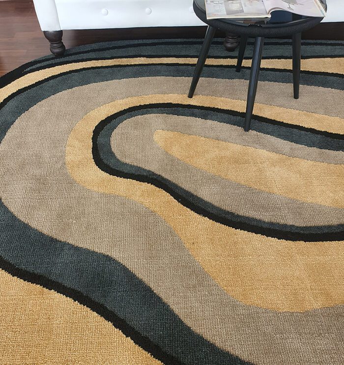 Modern carpet and rugs collection in Dubai with silk carpets, tufted rugs, bedroom rugs, and traditional rugs for living rooms.