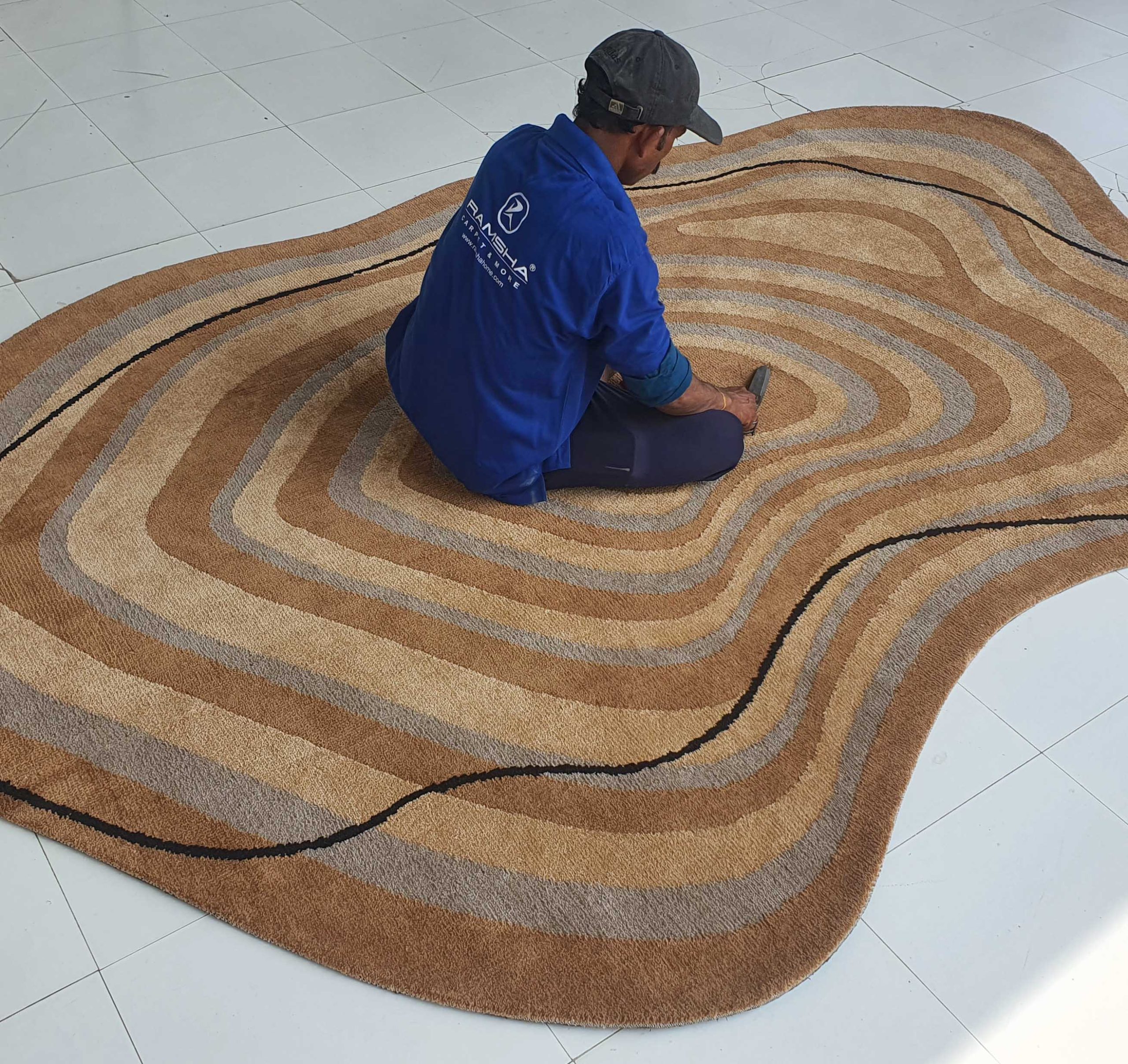 Buy Carpets & Rugs in Dubai – Modern Rugs, Tufted Carpets, Bedroom & Living Room Rugs UAE Modern carpet and rugs collection in Dubai with silk carpets, tufted rugs, bedroom rugs, and traditional rugs for living rooms.