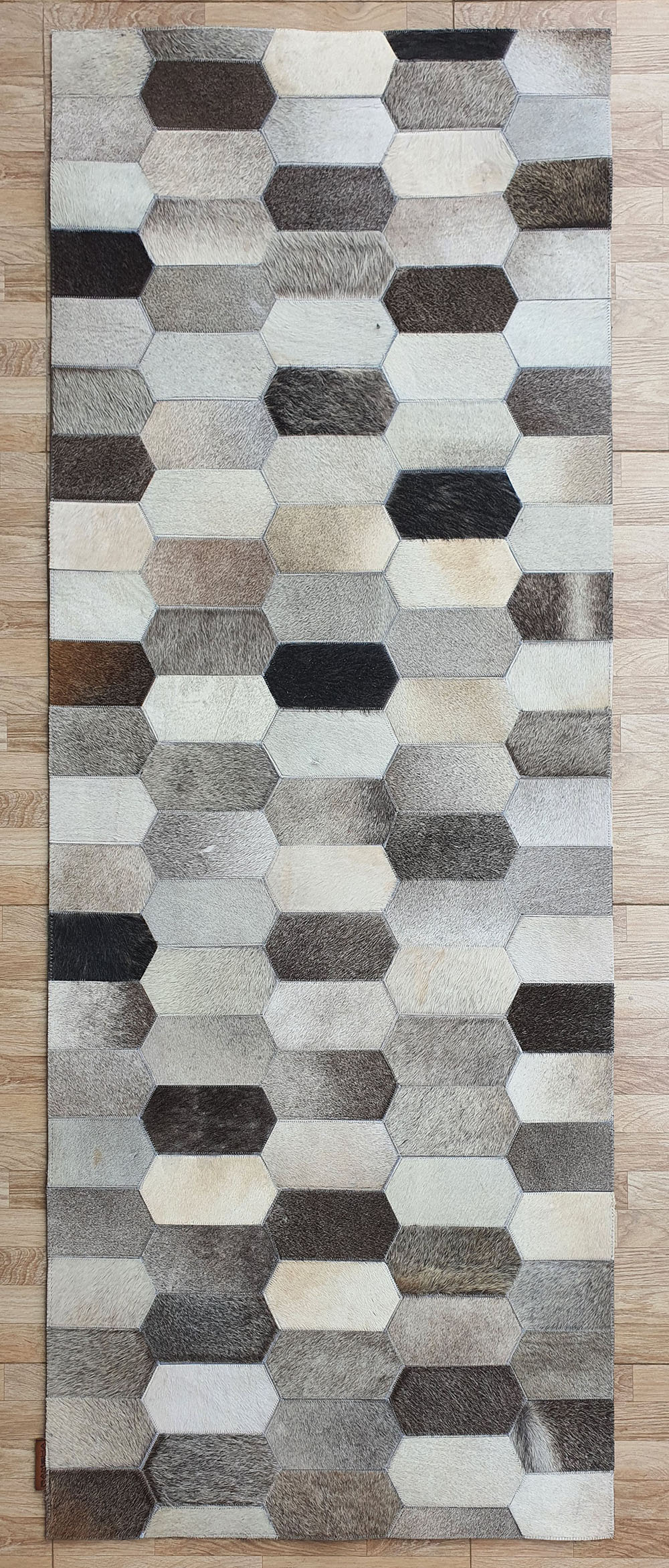 Chic Multi-Color Leather Carpet for Modern Living Rooms - LR 011 (80x200cm) by Ramsha Home Chic multi-color leather carpet for modern living rooms - LR 011 (80x200cm) by Ramsha Home