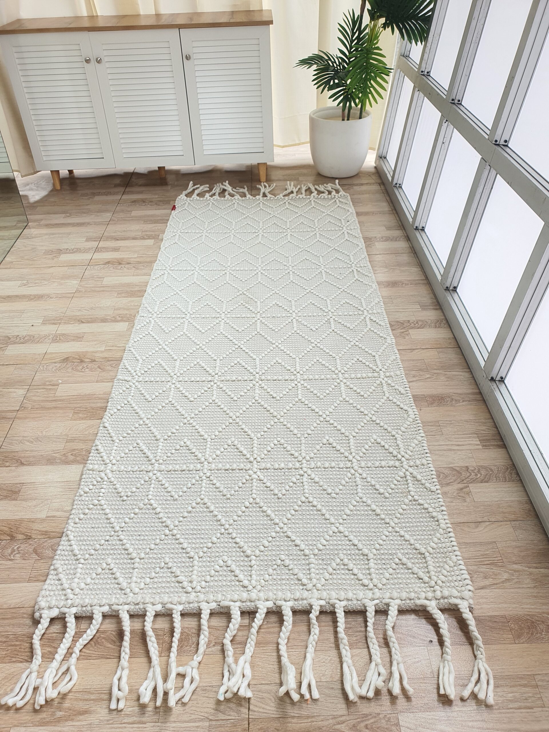 Contemporary Natural White Bedroom Woven Rug with Fringes SRN 007 (80x200cm) by Ramsha Home Premium quality natural white bedroom woven rug with fringes SRN 007 (80x200cm) by Ramsha Home