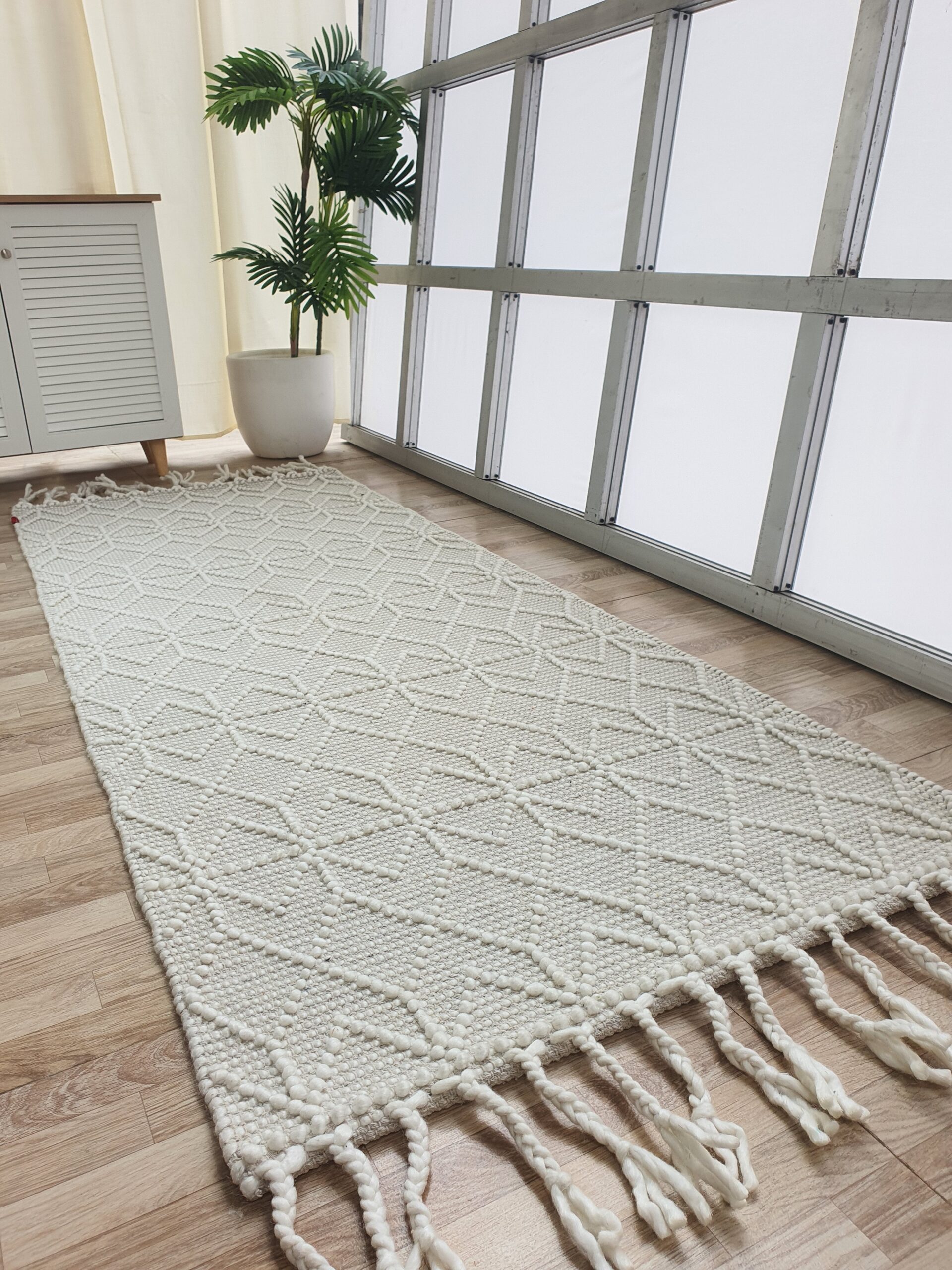 Soft Natural White Bedroom Woven Rug with Fringes SRN 007 (80x200cm) by Ramsha Home Stylish natural white bedroom decor rug with fringes SRN 007 (80x200cm) by Ramsha Home