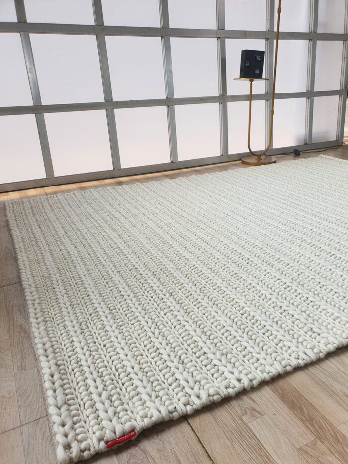 Stylish natural color woven rug SRN 028, 250x350cm for living room or bedroom by Ramsha Home
