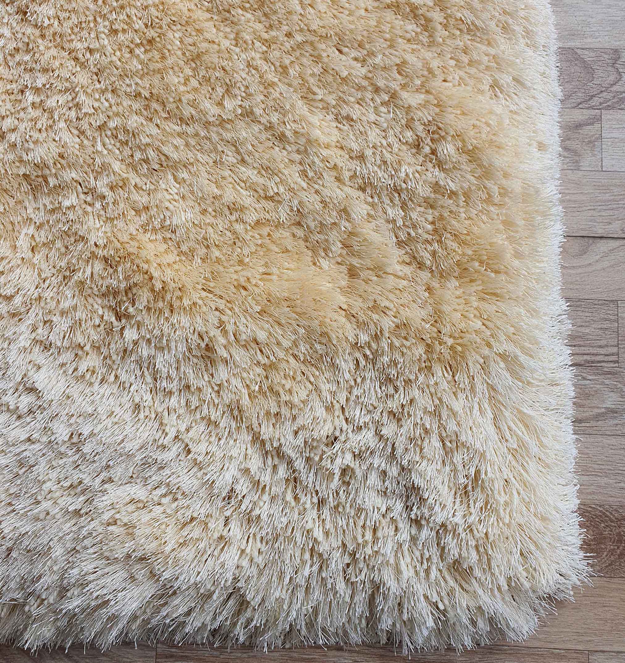 Detailed Profile: Close-up of Beige Shaggy Rug (Design No. MPV-08) - Ramsha Home Close-up of Beige Shaggy Rug (Design No. MPV-08) - Ramsha Home
