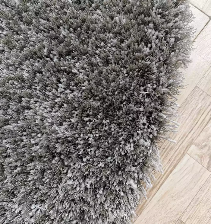 Soft shaggy rug with plush texture, cozy comfort, and stylish design for modern home décor.