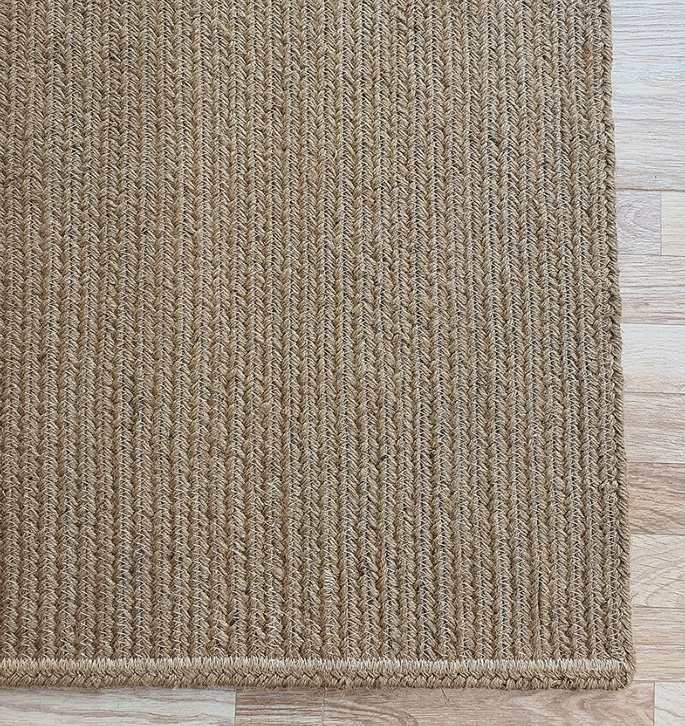 Side Close-up View of Rectangle Area Rug BR-081 by Ramsha Home Side Close-up View of Rectangle Area Rug BR-081 by Ramsha Home