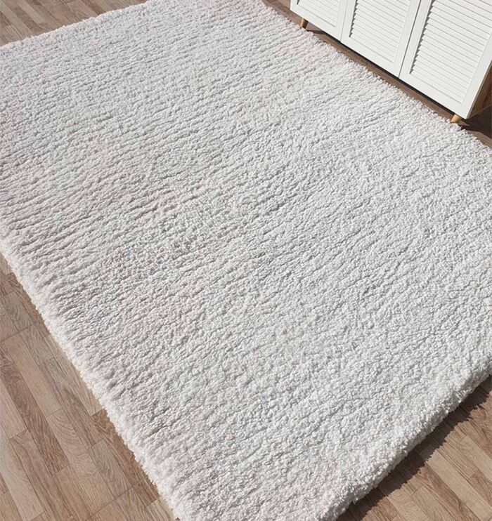 Sideways View of Luxurious White Shaggy Rug SG-06 - Ramsha Home