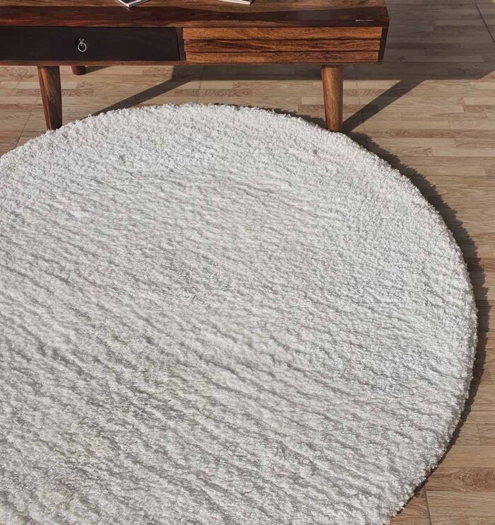 Round White Shaggy Rug - Luxurious Comfort and Style - Ramsha Home