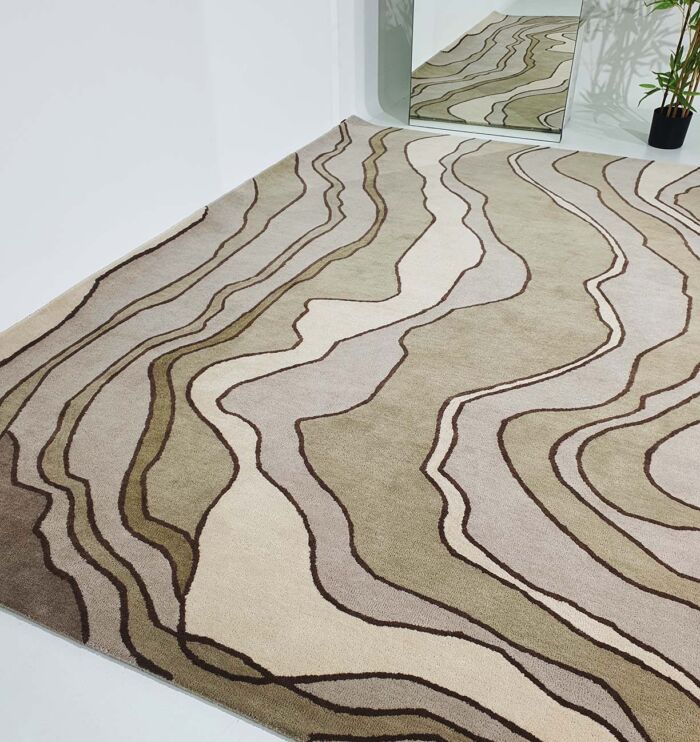 Artisanal Multi-Hued Rug HTW-66 by Ramsha Home