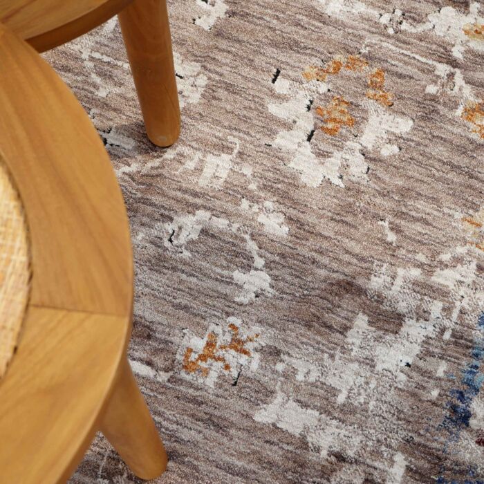 Premium machine made rugs with modern patterns for home interiors