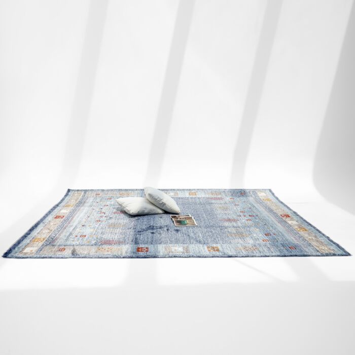 Stylish machine made rugs for elegant home décor