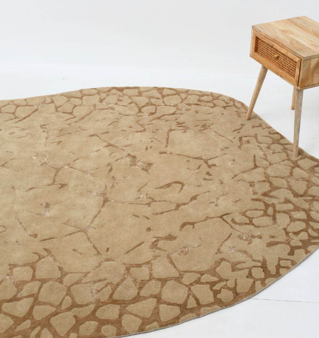 Hand Tufted Rug – Elegance, Comfort & Lasting Beauty Elegant hand tufted rug showcasing comfort and timeless artistry